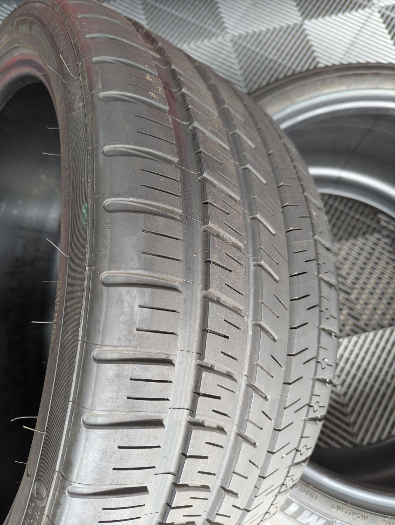 FS (For Sale) Tires San Diego MICHELIN PILOT SPORT ALL SEASON 4