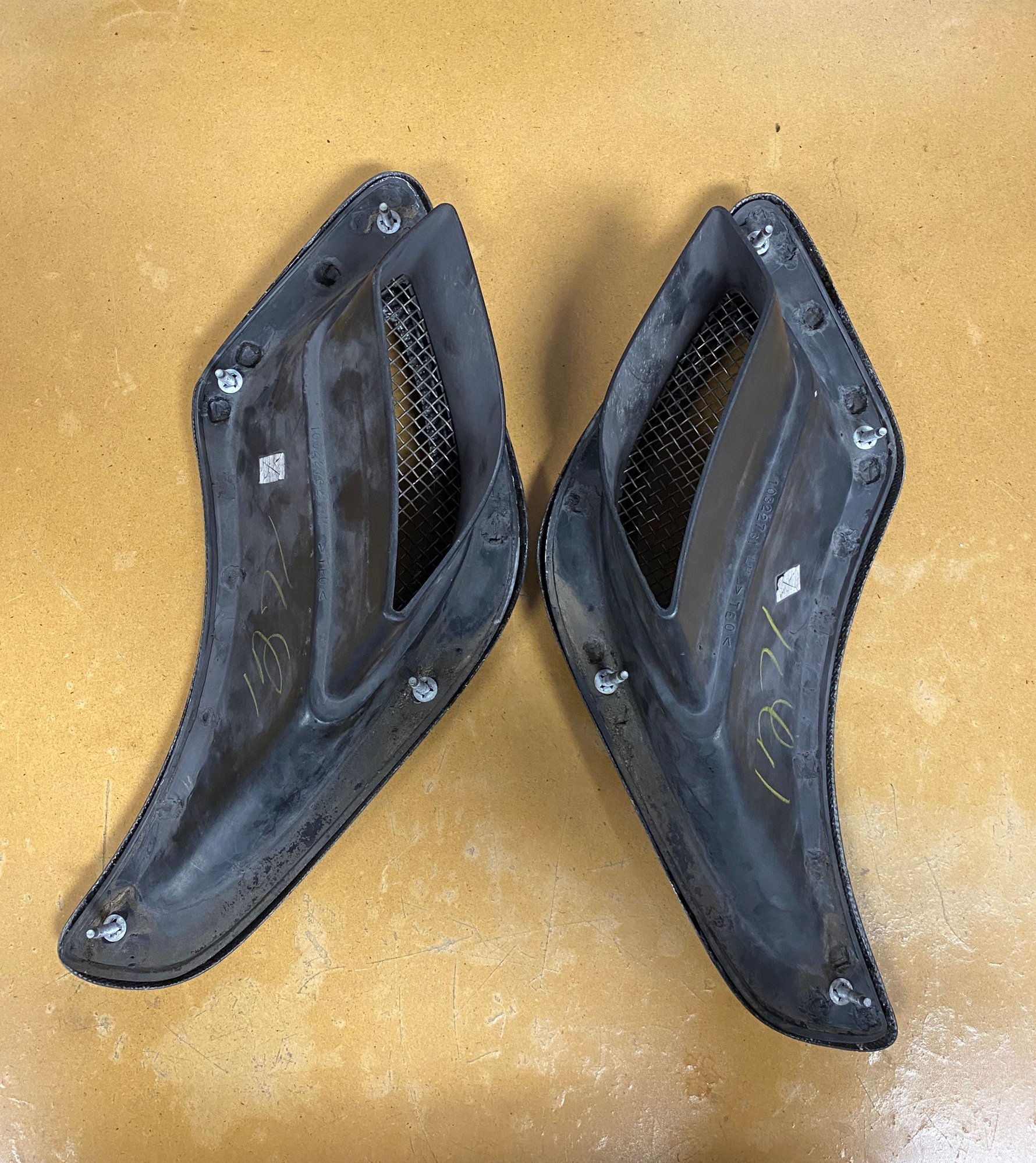 FS (For Sale) RK Sport Carbon Fiber C5 Z06 Brake Ducts Covers & OEM Air