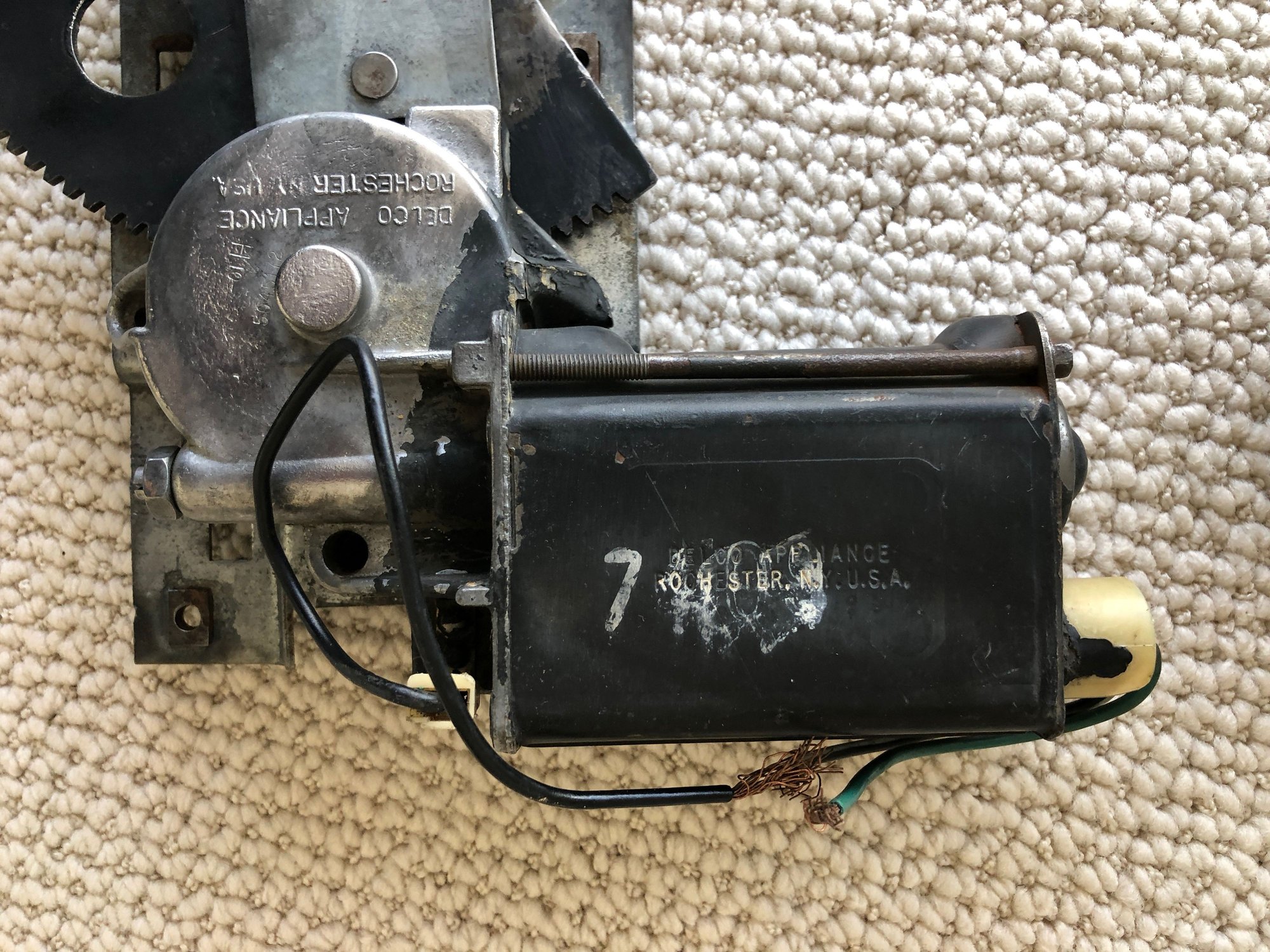 FS (For Sale) C2 Power Window Regulators and Motors, both left and