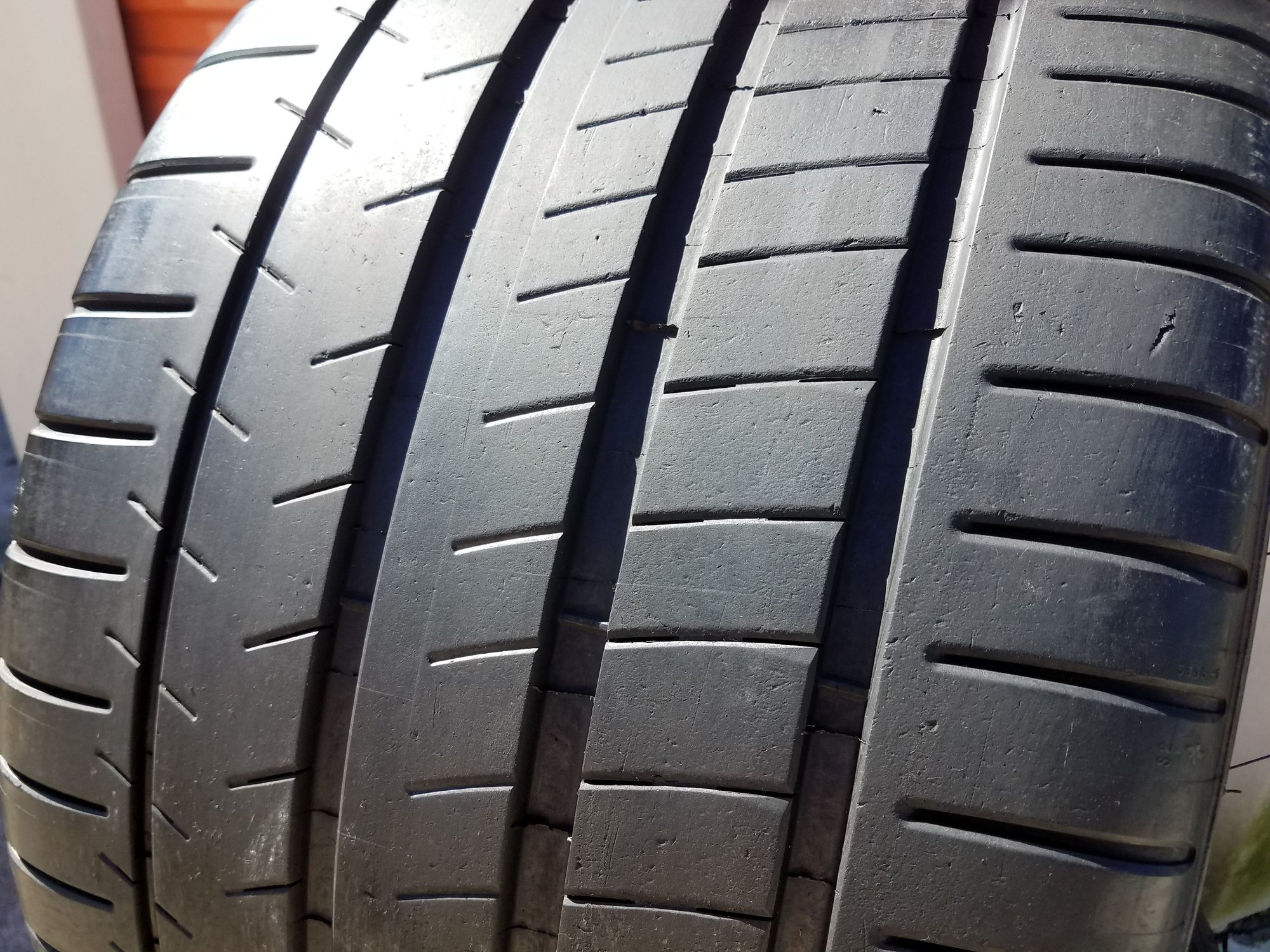 FS (For Sale) 2x Michelin Pilot Super Sport tires 345/30/19 99