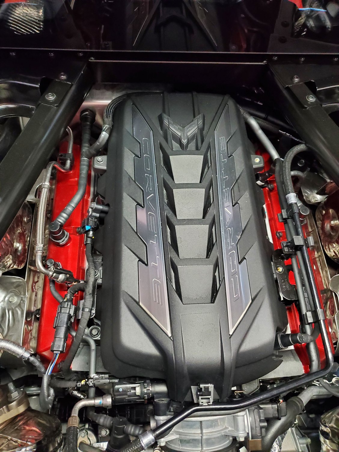 FS (For Sale) Original stock black C8 engine cover CorvetteForum