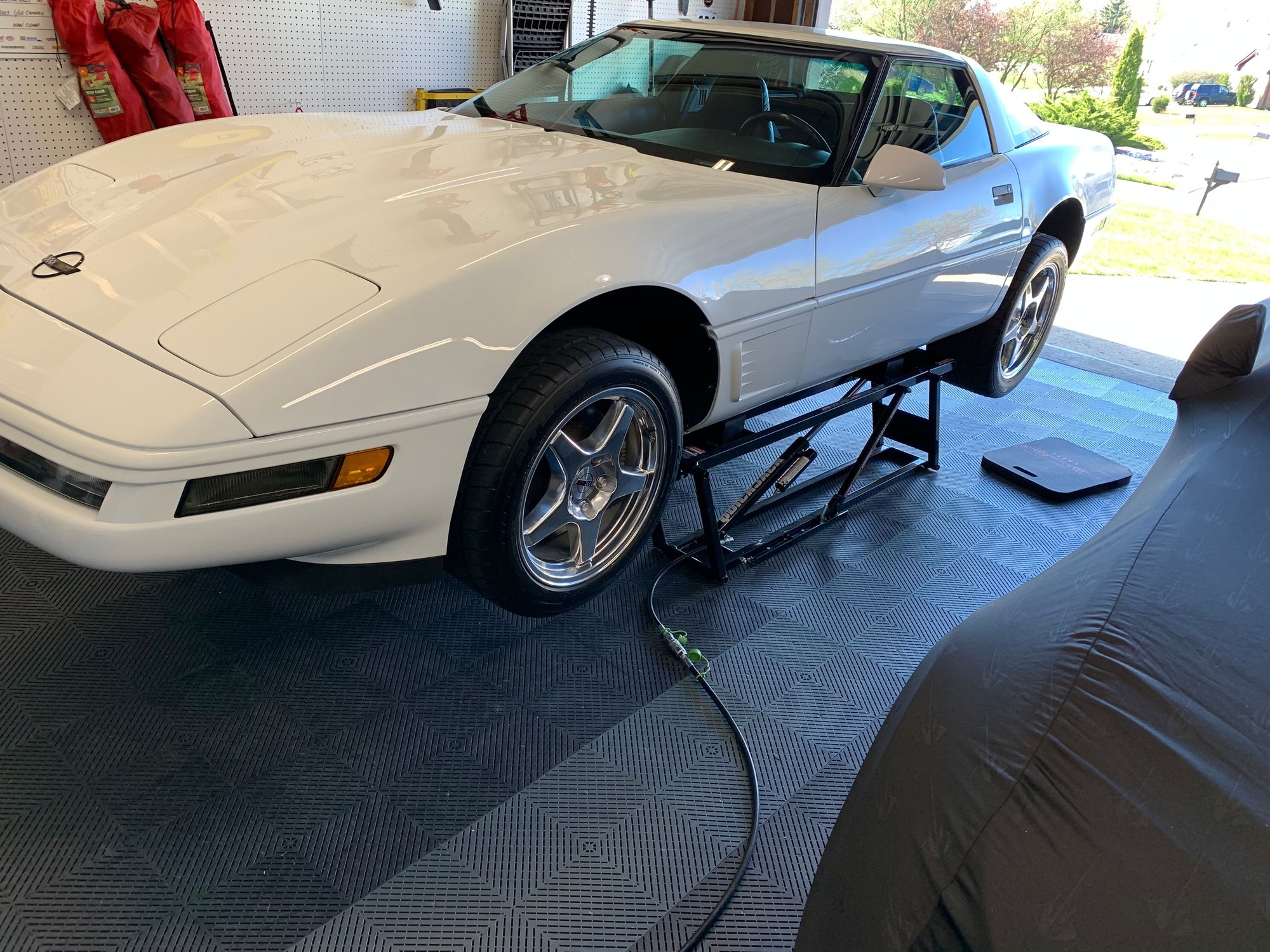 Harbor Freight Jack Stands Recalled for Risk of Collapsing