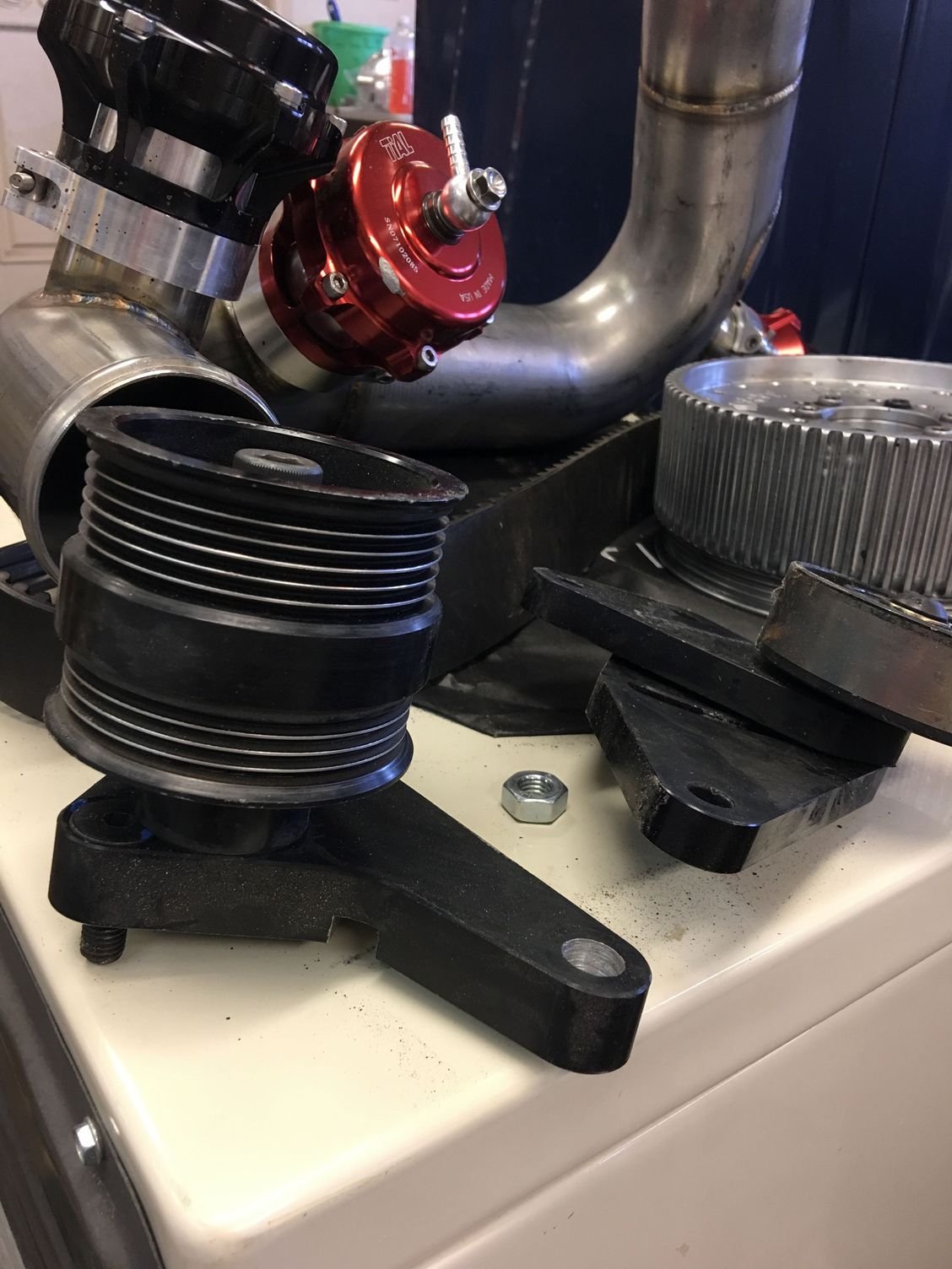 FS (For Sale) F2 Procharger kit w/DP bracket CorvetteForum