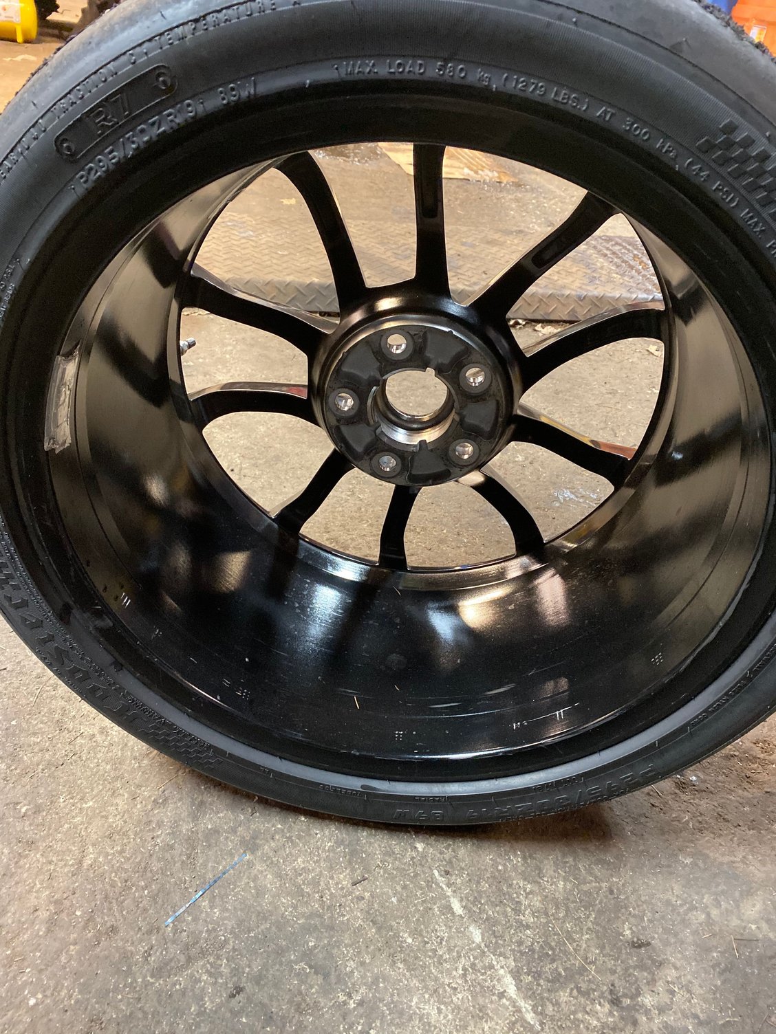 FS (For Sale) Set of 4 cup wheels with R7’s tires Zo6/grand sport size