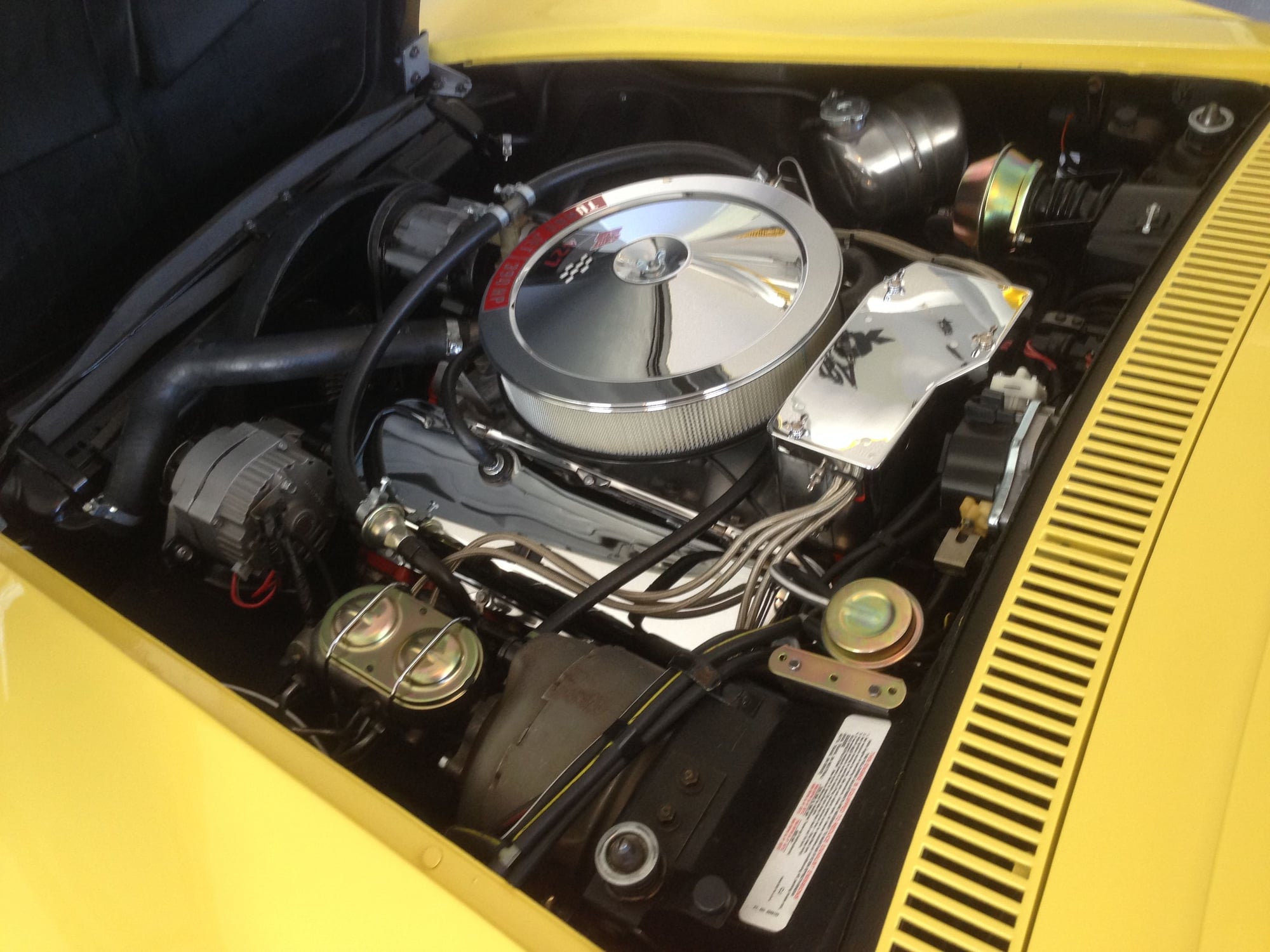 1968 - 1969 Corvette Shielding, upper ignition wire chrome box & lid (427 /  390 hp.)