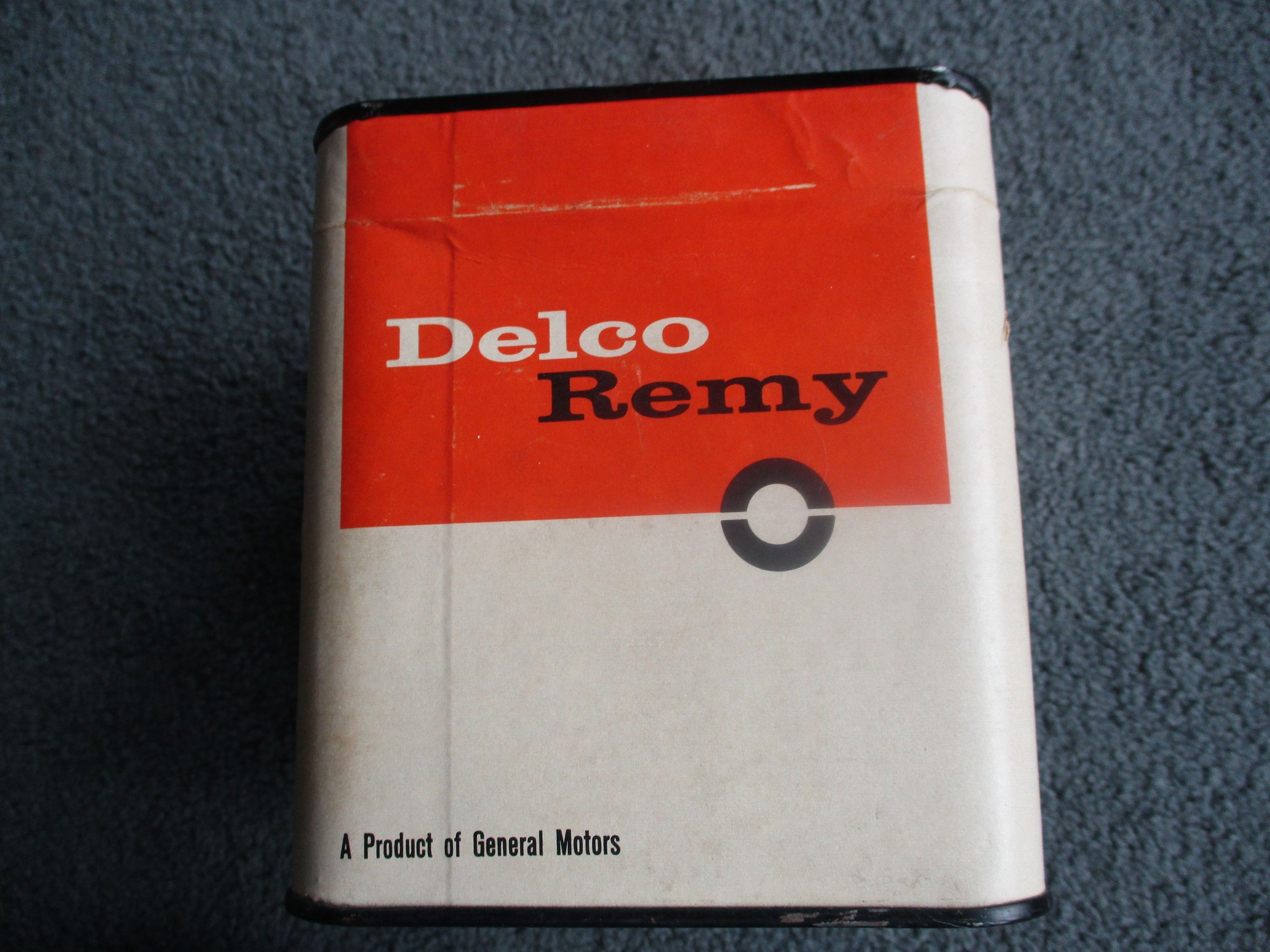 FS (For Sale) Nos factory sealed d324/1941551 no 'r' distributor cap