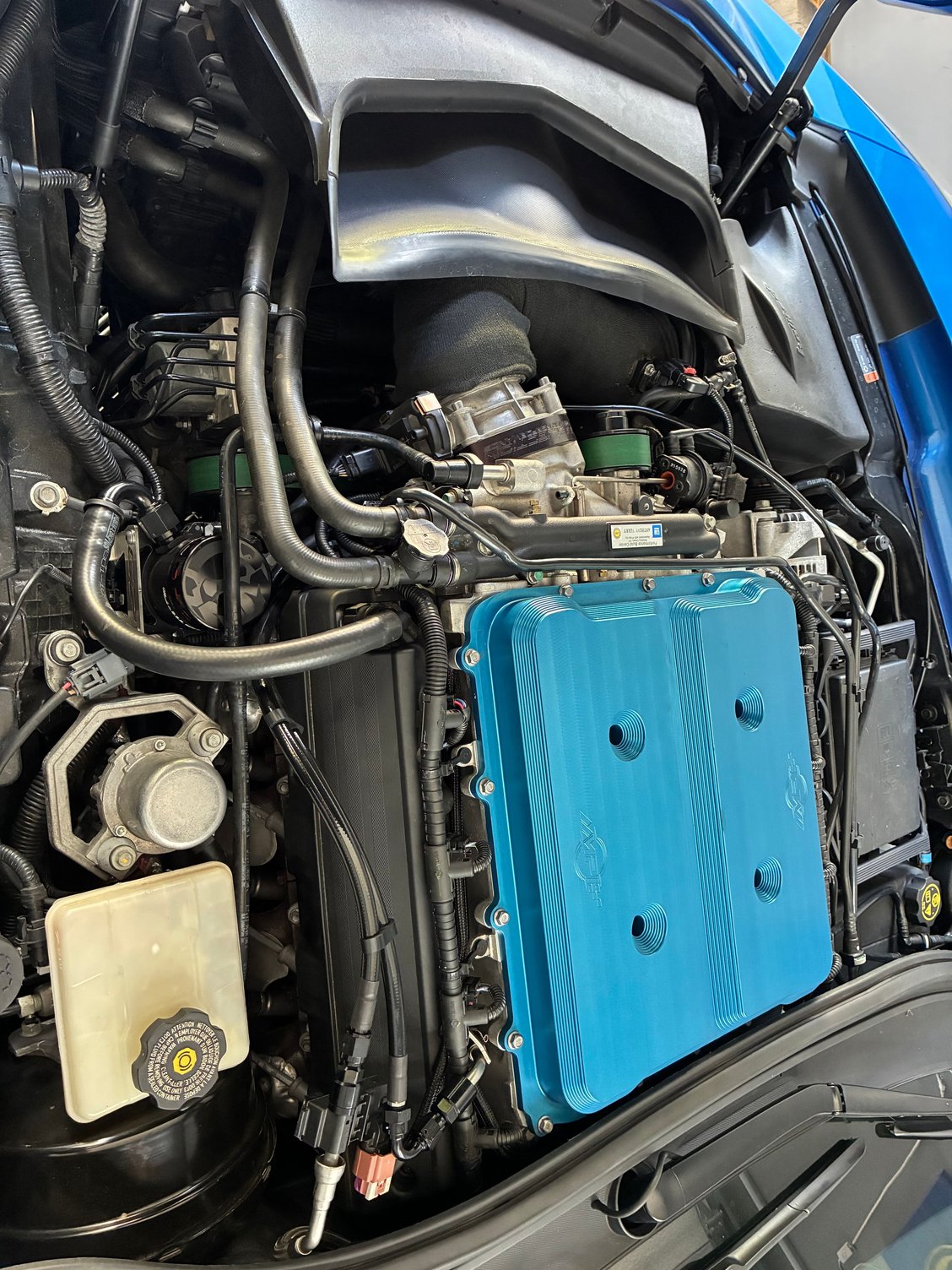 Fuel lines leading to AuxJection 
