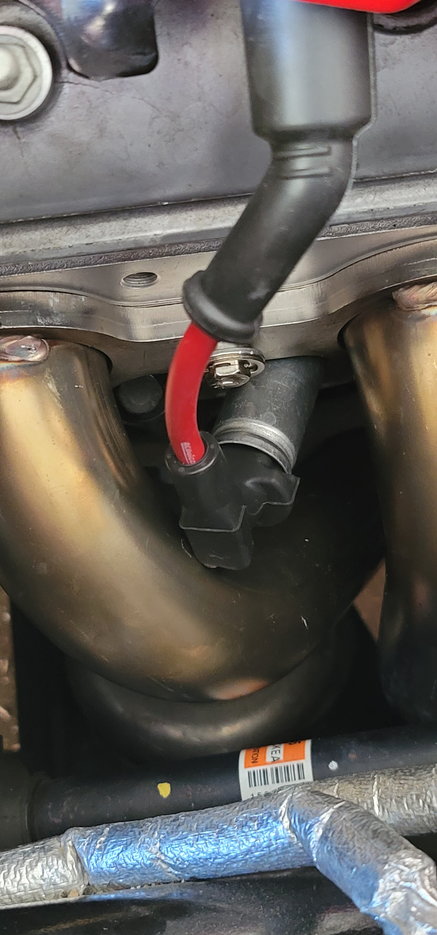 Spark Plug Wires That Can Touch Headers?