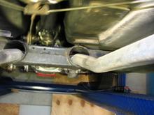 Exhaust Low in crossmember 2
