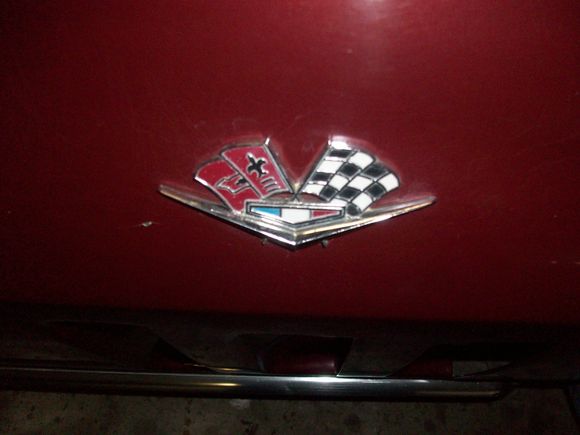 66 fender emblems - 1/2 bowtie in 1/2 of 55 outlined design
