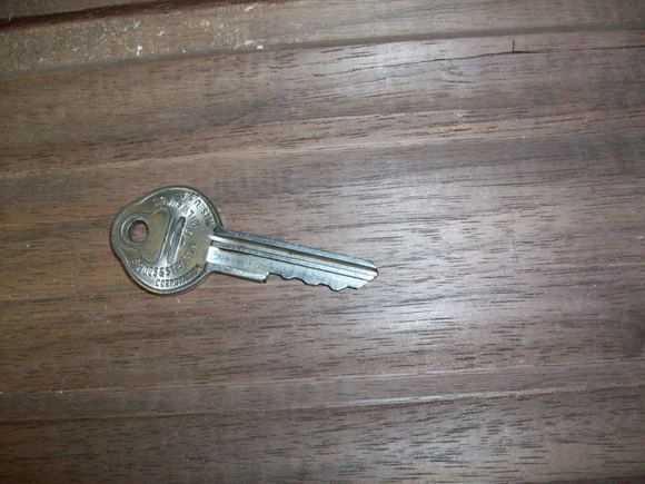 Briggs and Straton B key looks to be maybe a blank? or master?