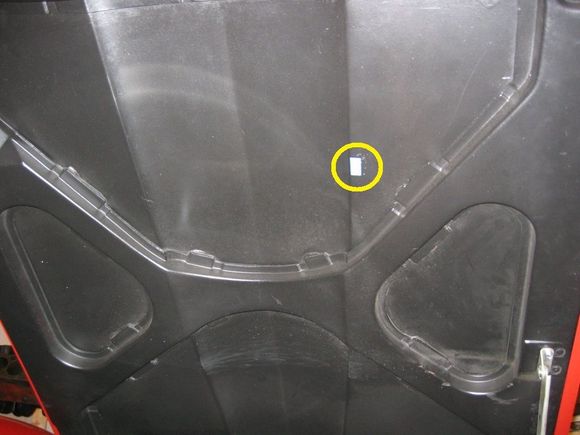 Interference point for '67 air cleaner when used with tall intake mainifold
