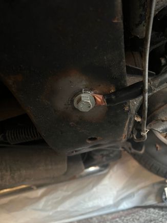 I installed a new ground cable from the battery, the first step in replacing my electrical harness, next up a new positive cable from battery to starter.