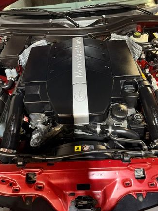 The bigger air box installed.  It fits so well that one wonders why they went with all the smaller applications with OEM, including the throttle body.