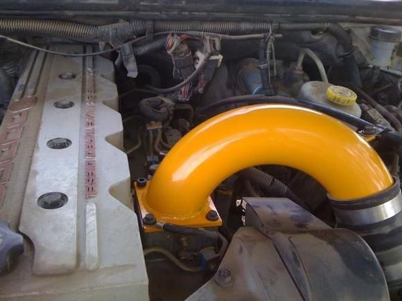 my intake horn before i installed my guages or 150gph raptor pump