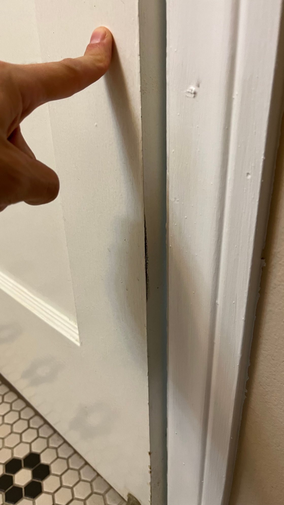 Bottom of door not closing properly DoItYourself Community