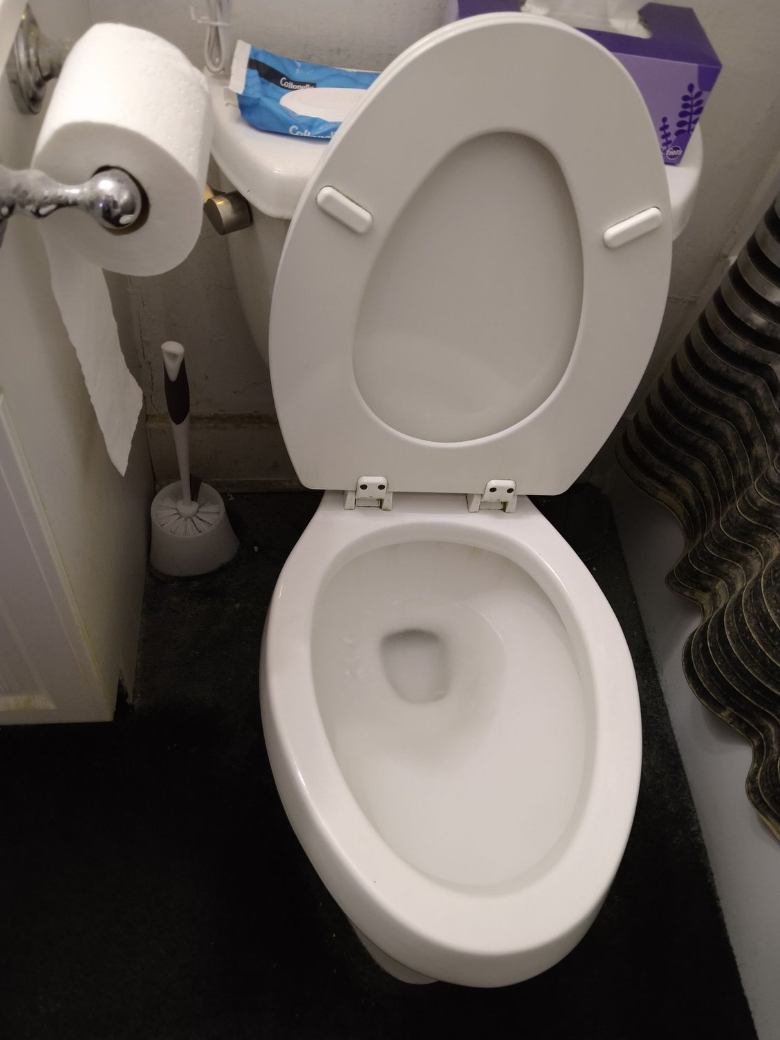 Toilet tank needs tightening to bowl questions