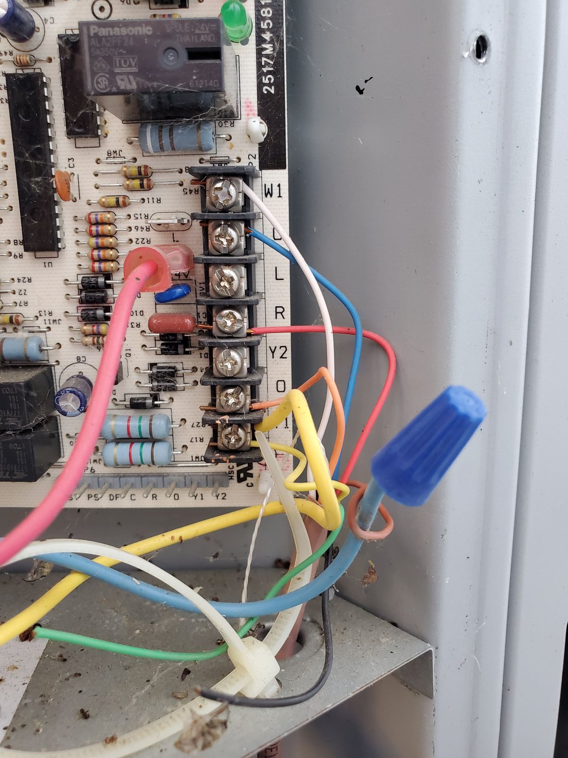 I have a feeling nest wasn't wired correctly. - DoItYourself.com