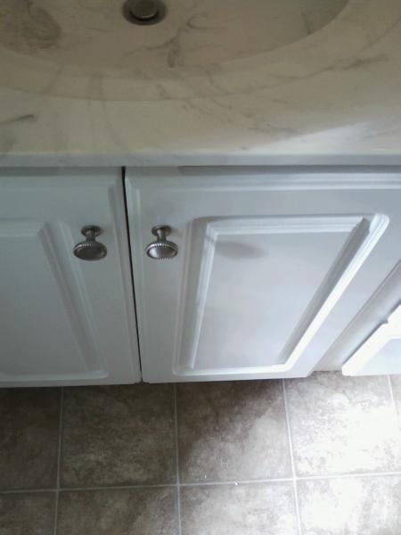 How to Fix Kitchen Cabinets That are Peeling: Easy Solutions