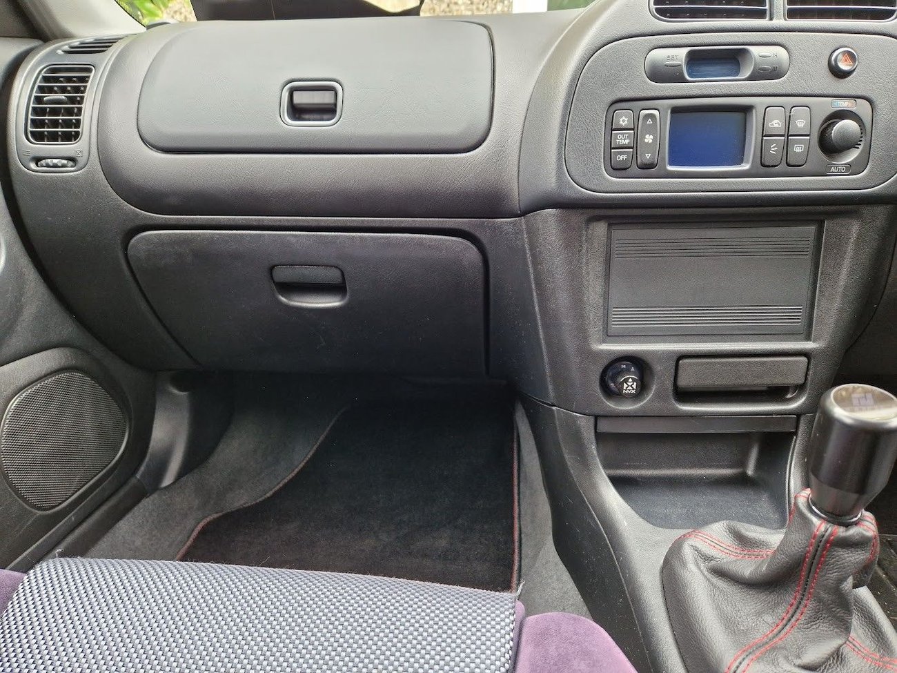 [Image: AEU86 AE86 - 1986 Toyota Corolla Levin 2dr GT-Apex]