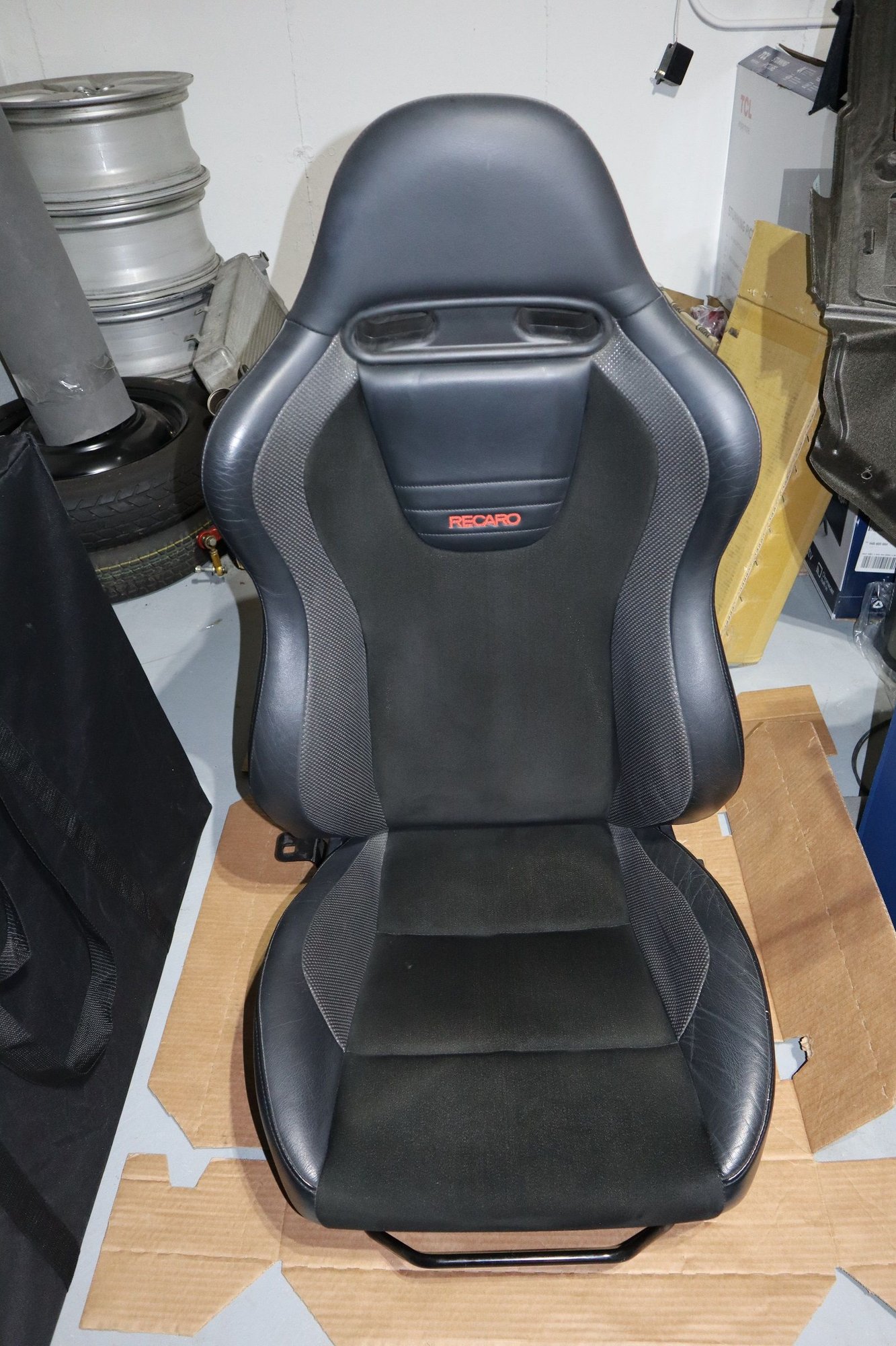 Interior/Upholstery - Evo 9 Recaros - Used - 0  All Models - Clayton, MO 63105, United States