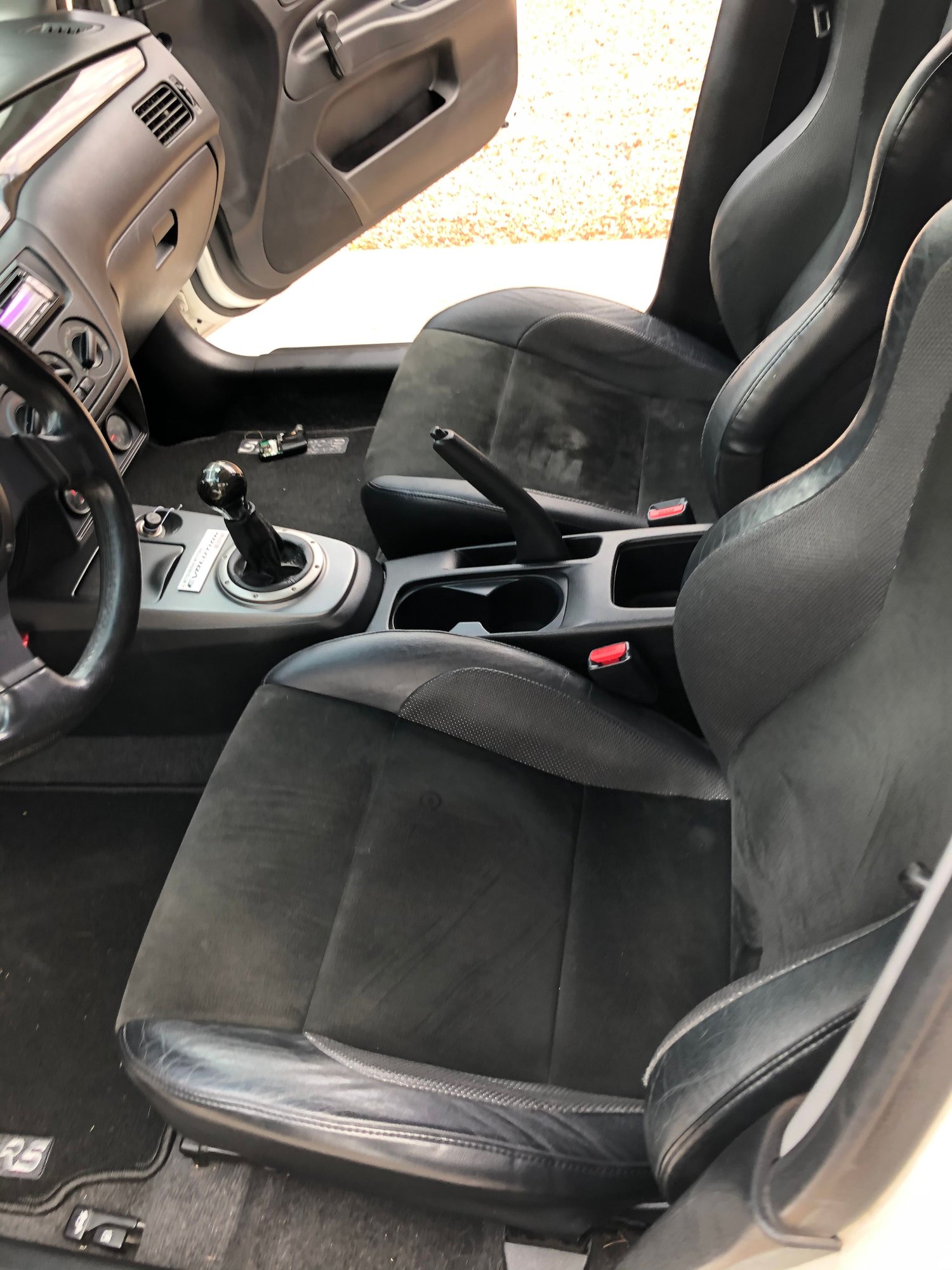 2006 Mitsubishi Lancer Evolution - Ww ix rs - Used - VIN JA3AH36C16U059218 - 100,700 Miles - 4 cyl - AWD - Sedan - White - Mesa, AZ 85205, United States