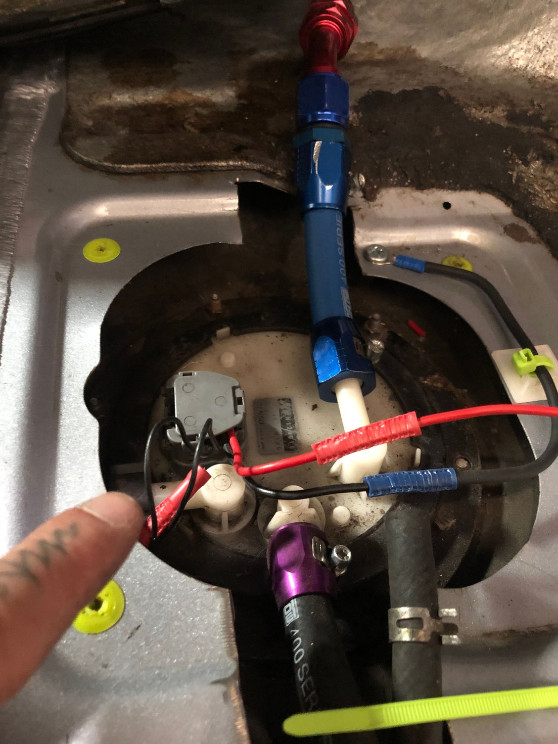 Trigger wire/fuel pump wiring EvolutionM Mitsubishi Lancer and