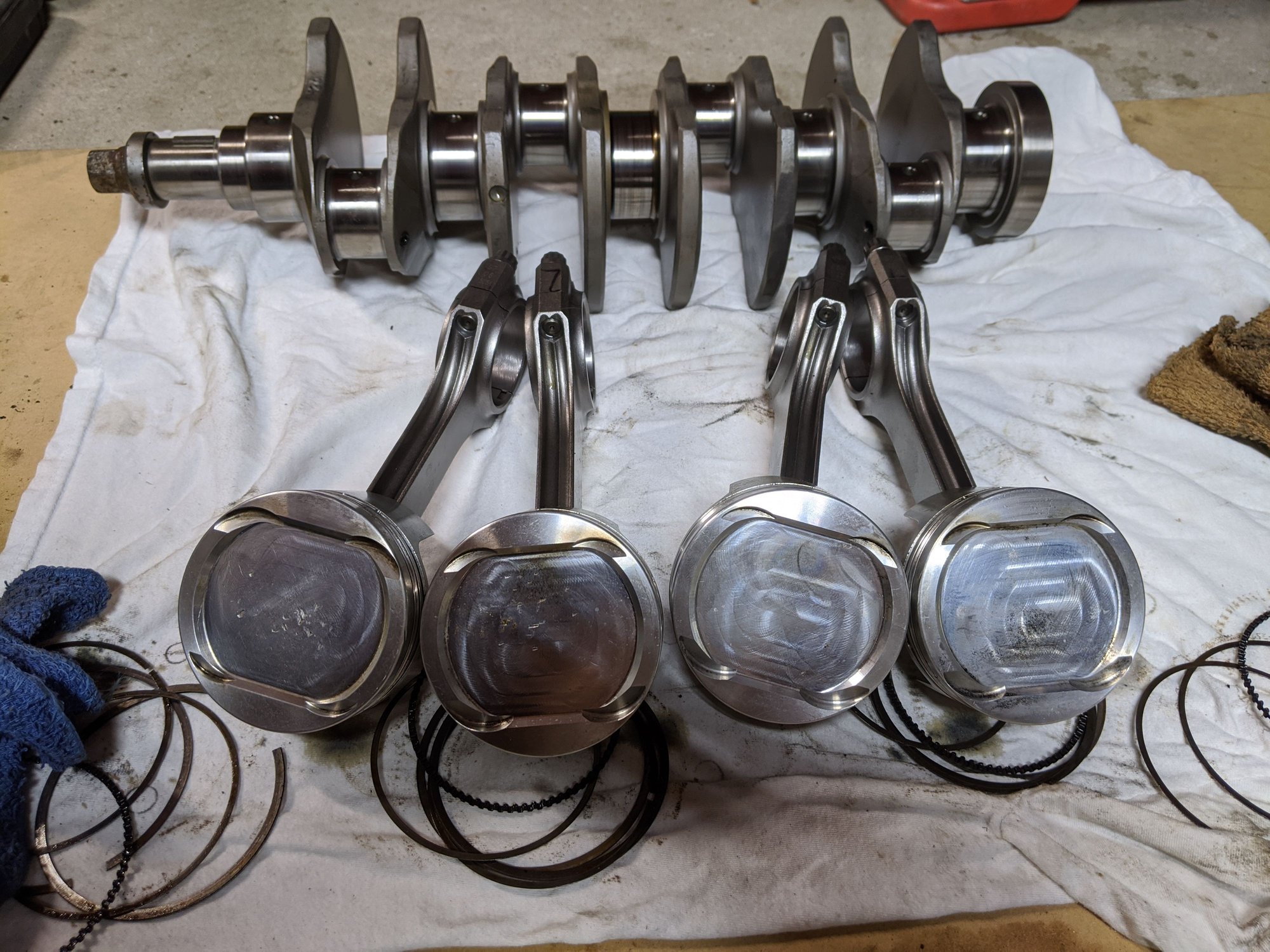 Engine - Internals - JE pistons and Eagle Connecting Rods std stroke - Used - 2003 to 2006 Mitsubishi Lancer Evolution - Fitchburg, MA 01420, United States
