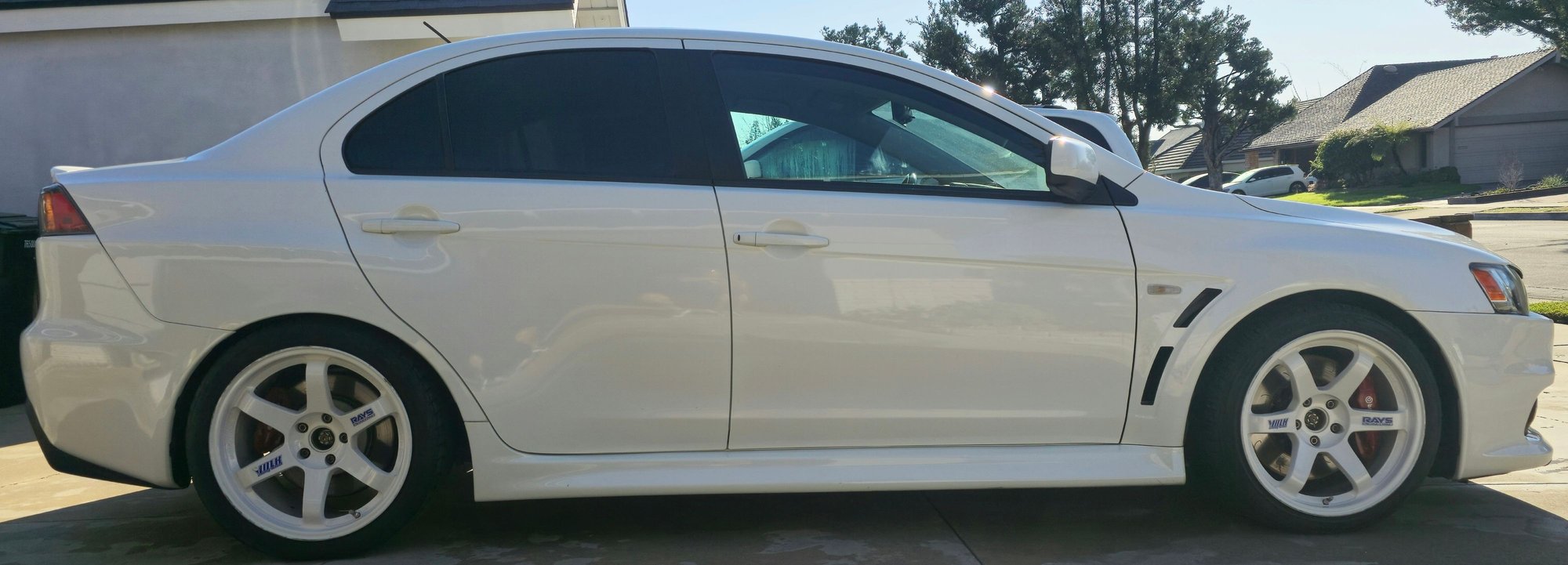 2011 Mitsubishi Lancer Evolution - 2011 GSR - Southern CA - Used - VIN JA32W8FV8BU010973 - 162,308 Miles - 4 cyl - AWD - Manual - Sedan - White - Cerritos, CA 90703, United States