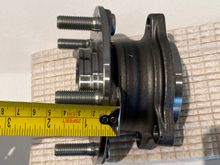 ^ The Mitsubishi OEM wheel stud has a UHL of 45mm