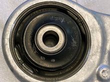 ^Lower control arm, front right-hand side 4013A182