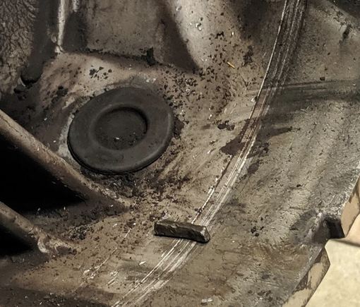 Clutch fragment + scored bell housing