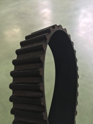The old timing belt's condition. It was not too bad at all.