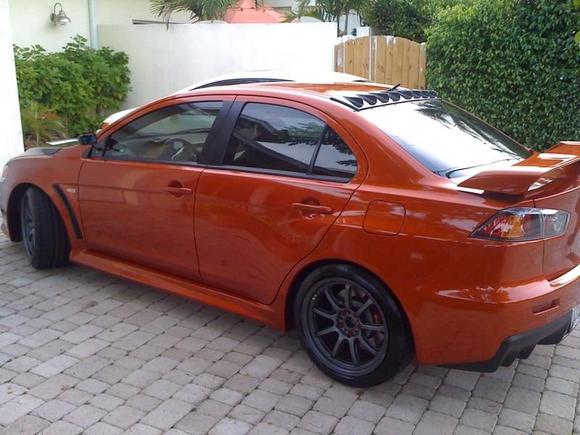 Midway through phase 1 of the project. Gram lights switched for Volk RE 30's, 19 x 10, 22 offset.