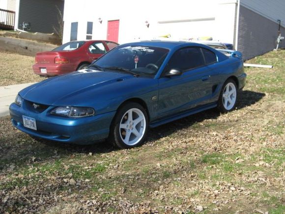 Just another picture of my mustang..2nd day of her new set of 1200 dollar wheels.