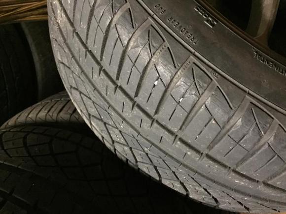 245/40ZR 18 continentals