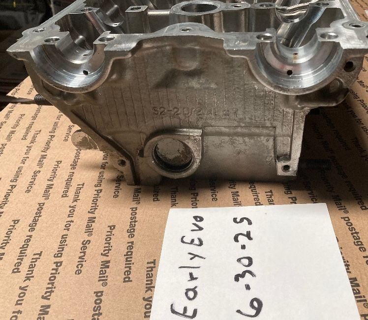 Engine - Internals - Cylinder head.  Kia/Hyundai. Use on Evo 8 - Used - 2003 to 2005 Mitsubishi Lancer Evolution - Henderson, NV 89052, United States