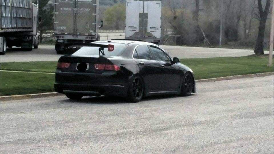 Wheels and Tires/Axles - beat up white CE28N 17x9+35(4) squared 5x114.3 - Used - -1 to 2024  All Models - Portland, OR 97236, United States