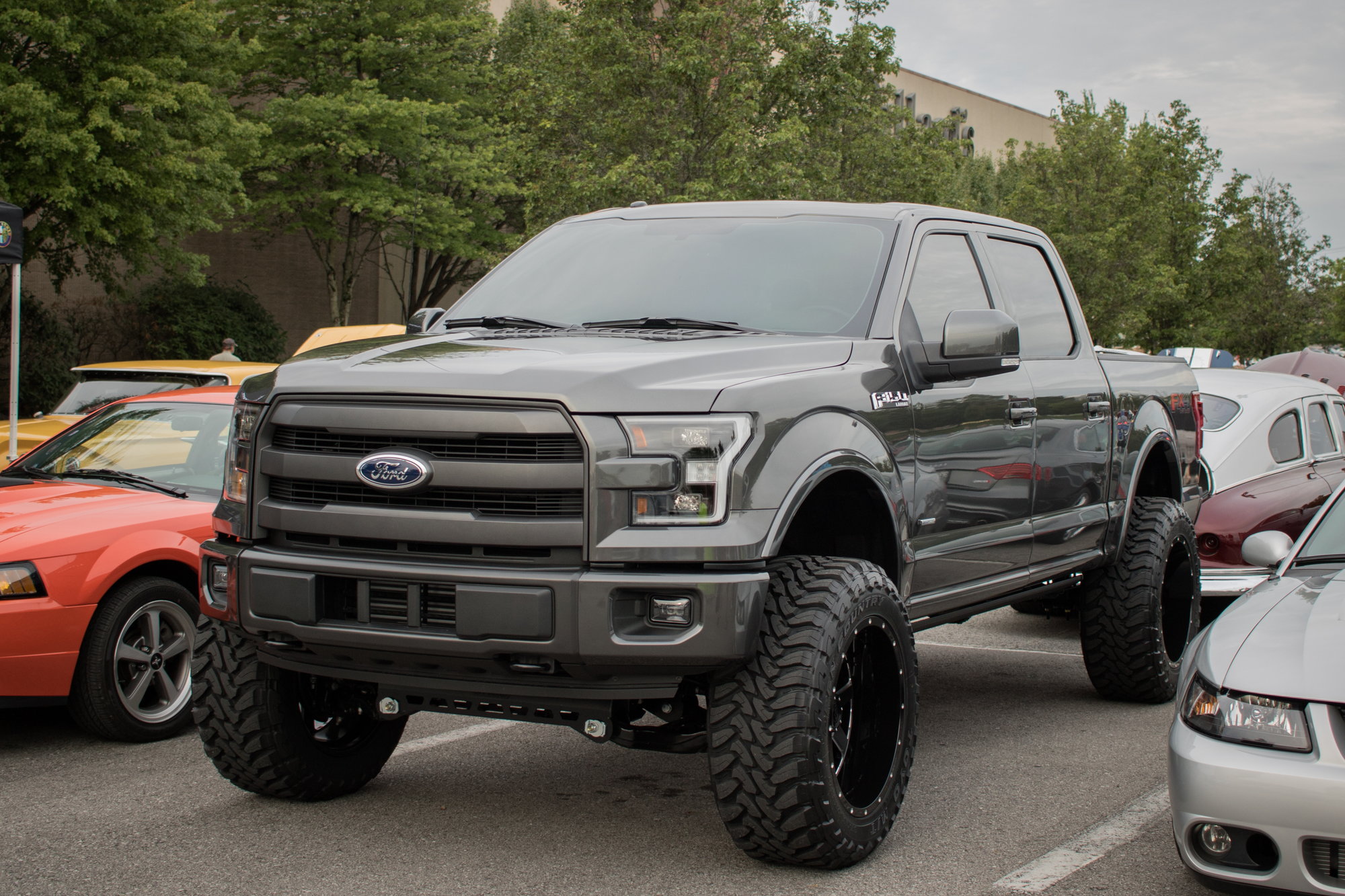 Looking for pics with ready lift 7 inch - Page 2 - Ford F150 Forum