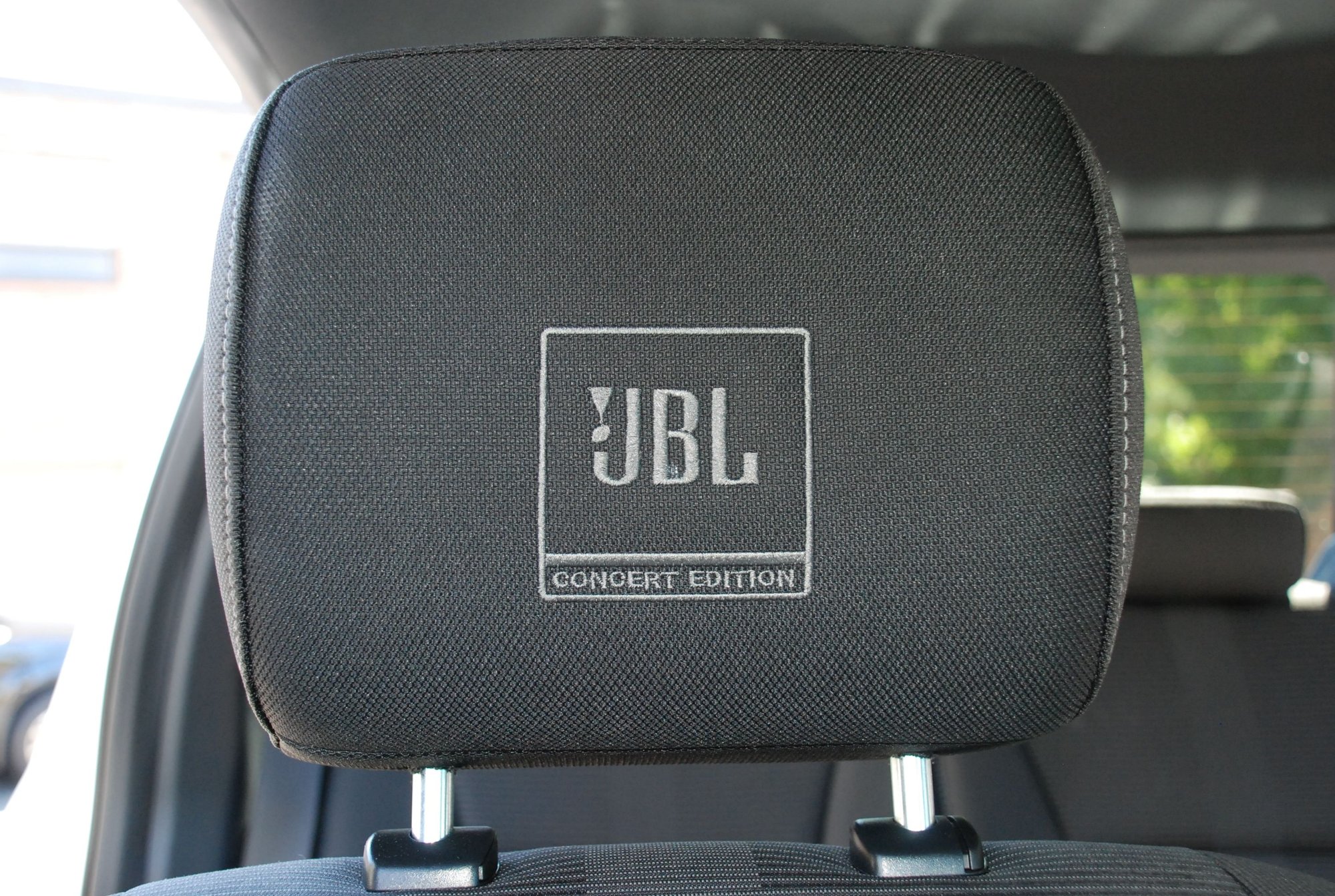 jbl concert f150