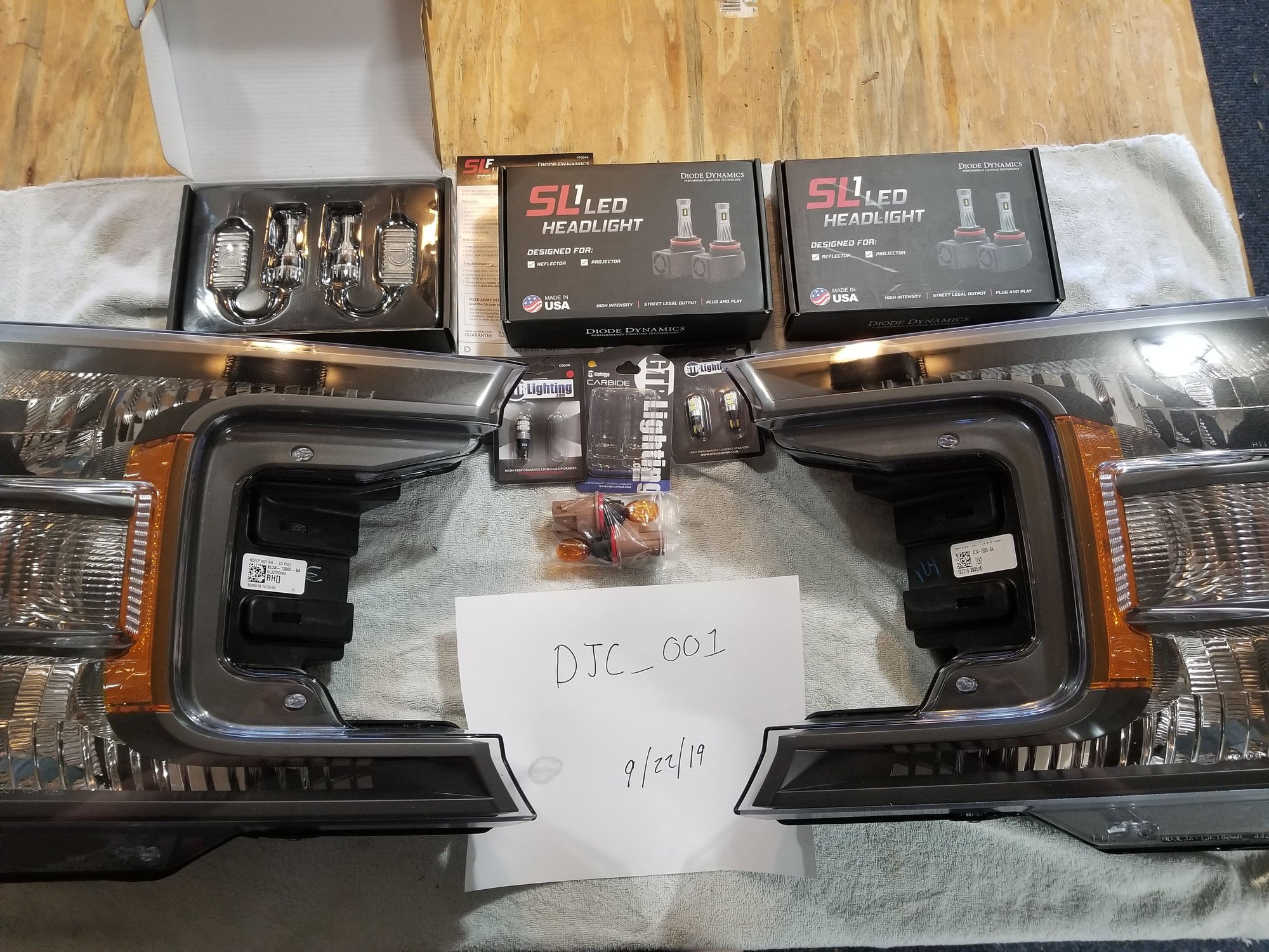 For Sale 1819 OEM Halogen Headlights SE style (black) w/ Diode