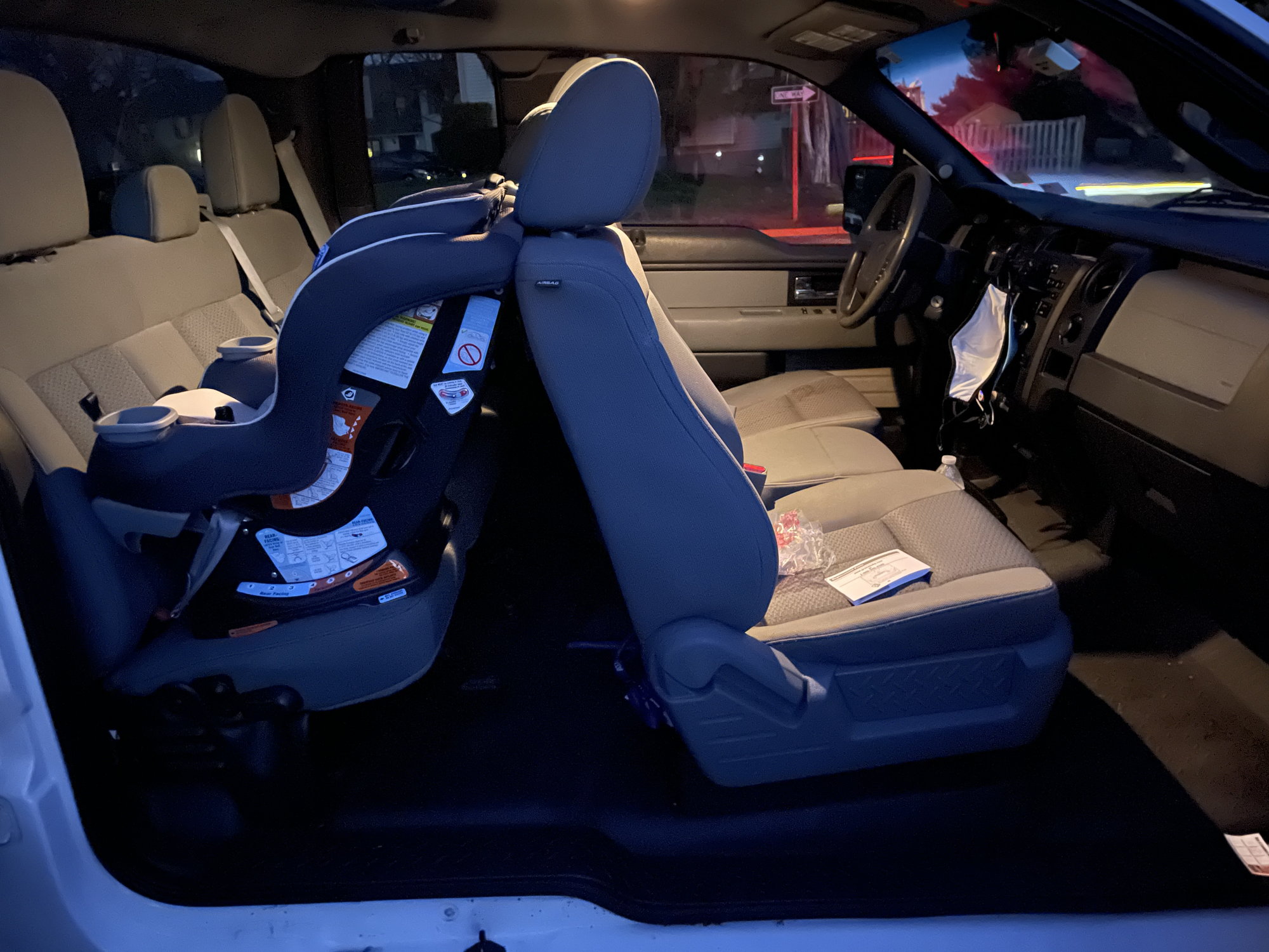 Car Seat In An Extended Cab Ford, Can A Rear Facing Car Seat Fit In An Extended Cab Truck