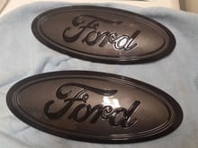 painted ford emblem (ovals)