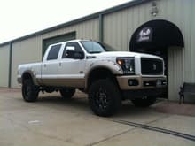 6" pro comp lift on 22x10 35s done at Status Custom Shop in Rockwall, Tx (972)772_0146
