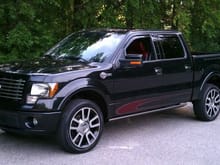 Winks 2010 HD 4X4 F150, tinted windows. BAK G2 retractable cover, Bed Rug.