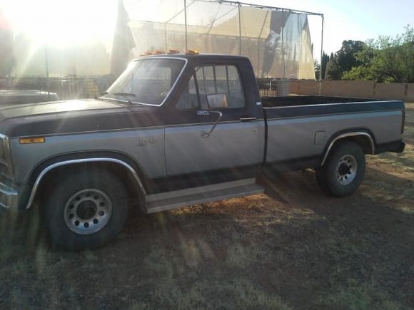 This is my 81 F-150 Ranger