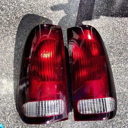 Smoked tail lights that fade to stock in the centers