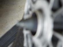 a bad side shot of what is left of the alt pulley
