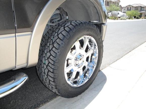 Cooper Zeon LTZ 275/55/20