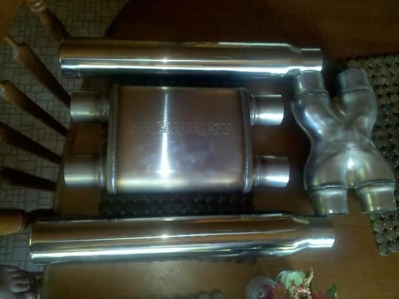 new exhaust set up going on 8/18/2010